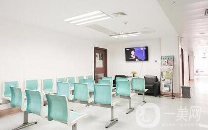 南方医科大学珠江医院整形美容外科价格表_医生简介一览