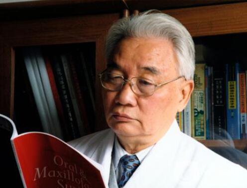 上海九院邱蔚六