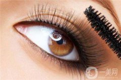 割双眼皮多久时间后恢复正常