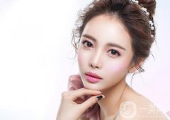 自体隆鼻价格多少？