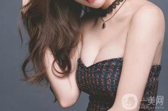 曼托假体隆胸*吗？