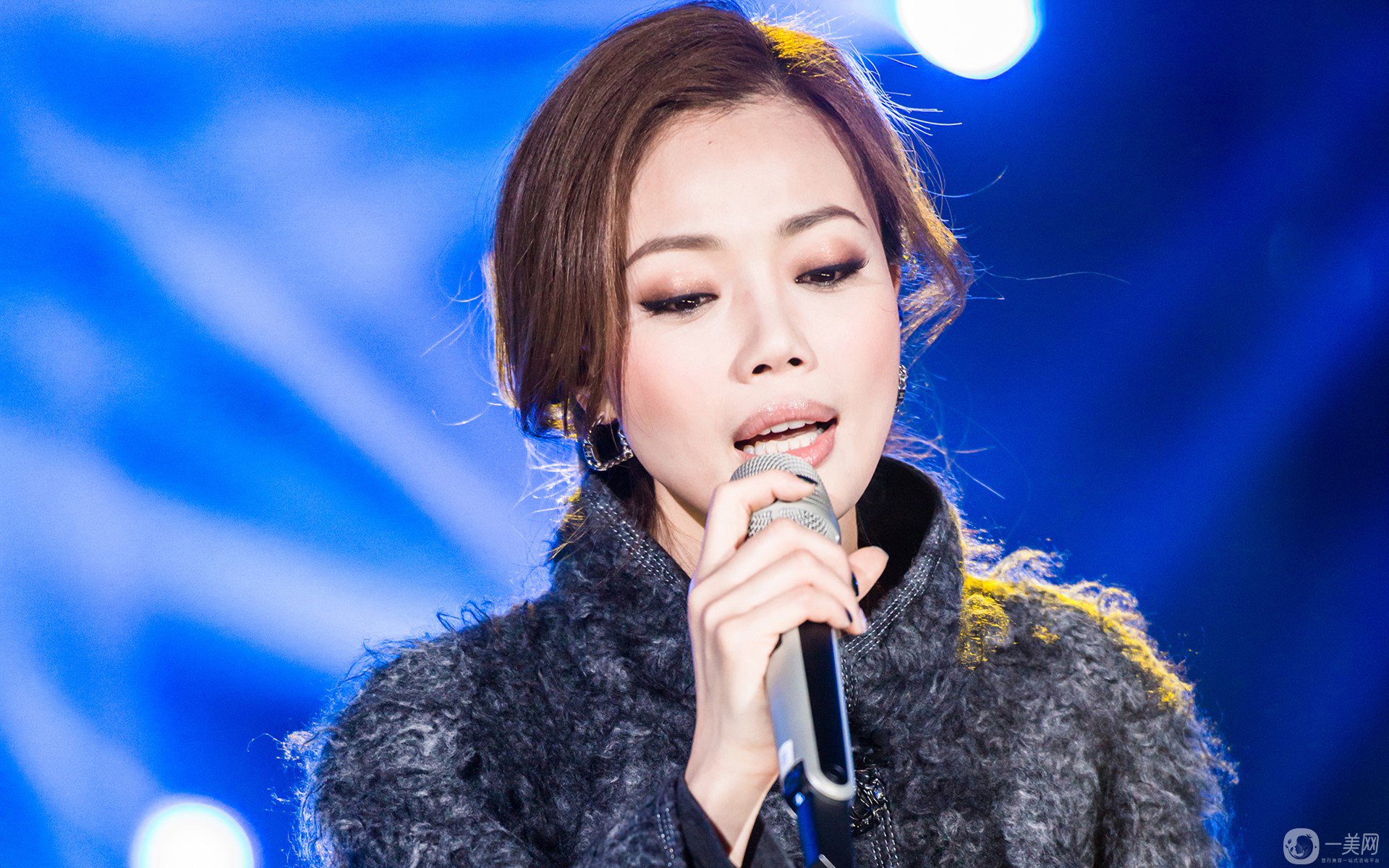 怎样改善朝天鼻朝天鼻整形风险