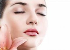 修复疤痕**的方法？激光祛疤好还是手术好？