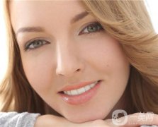 假体隆鼻前后 假体隆鼻15天果立显