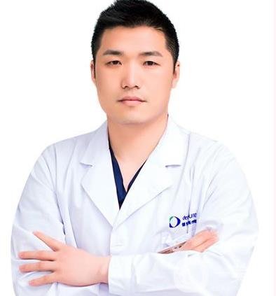 刘俊医生简介刘俊,义乌德尔美客整形院长,,主治医师刘军从事整形外科