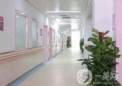 北京的丰胸医院应该怎么选择呢？隆胸手术前后需要准备什么呢？