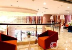 上海泓虎口腔门诊部怎么样？刘泓虎院长擅长正畸项目！