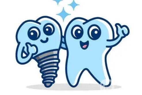 北京大学口腔医院曾祥龙医生做的牙齿矫正案例，分享恢复过程前后图片