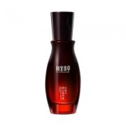 国货化妆品中的璀璨明珠：三款精华深度解析