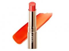 夏季美妆技巧：清凉自然，美丽绽放