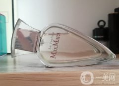 佳设计感的经典女士香水：值得珍藏的艺术品