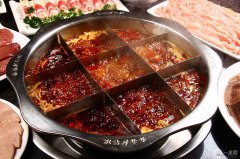 冬季约会的浪漫之选：火锅与贡乃烤鸡