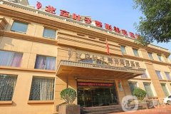 丰胸整形医院大比拼，TOP5医院你选哪家？北京叶子、丽都盛赞