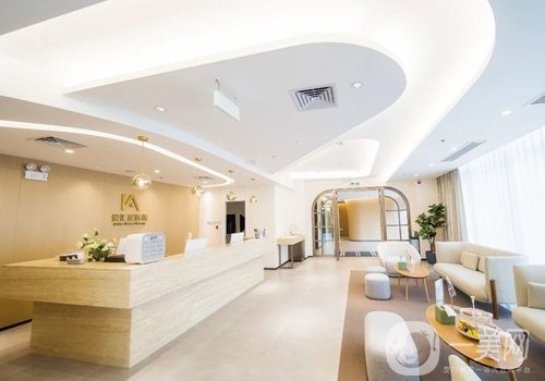 中山爱汇星唐勇医生做双眼皮怎么样?口碑医生|热度很高!