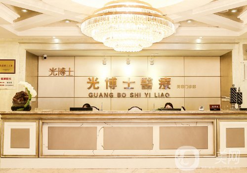 上海光博士医疗美容医院隆鼻怎么样?线条流畅，形态自然