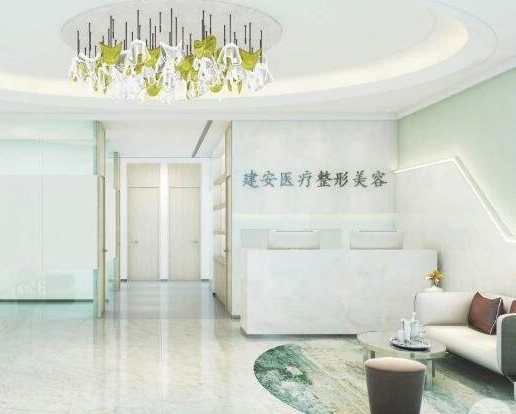 深圳上眼睑下垂整形哪家好?前三为您揭晓!