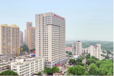 武汉大学中南医院.jpg